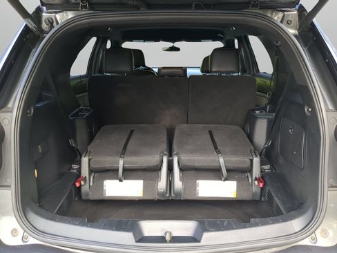 Certified 2017 Ford Explorer XLT w/ Equipment Group 202A FWD image 44
