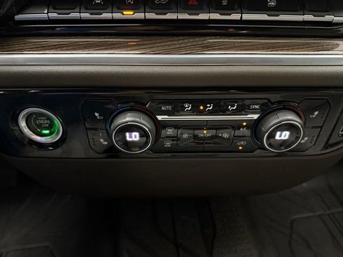 Used 2022 Chevrolet Silverado 1500 LT w/ Protection Package RWD image 19