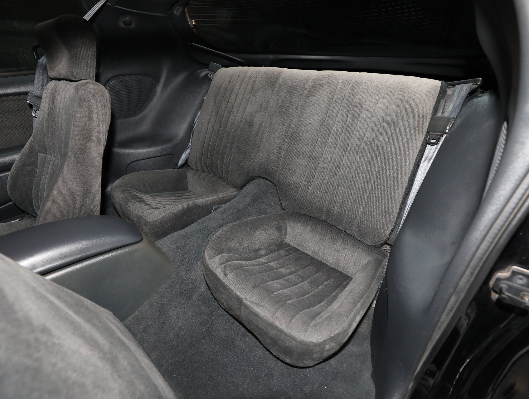 Used 1996 Pontiac Firebird Formula RWD image 4