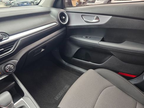 Used 2024 Kia Forte LXS FWD image 38