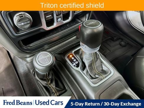 Used 2022 Jeep Gladiator Overland image 20