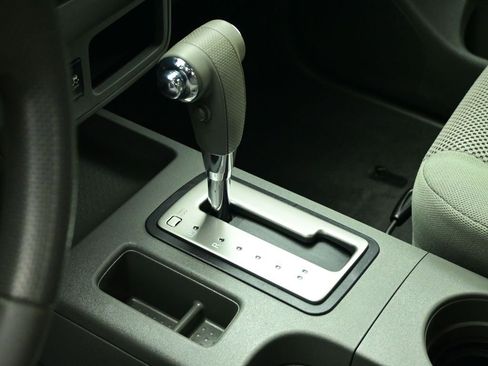 Used 2019 Nissan Frontier SV image 55