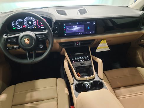 New 2026 Porsche Cayenne image 12