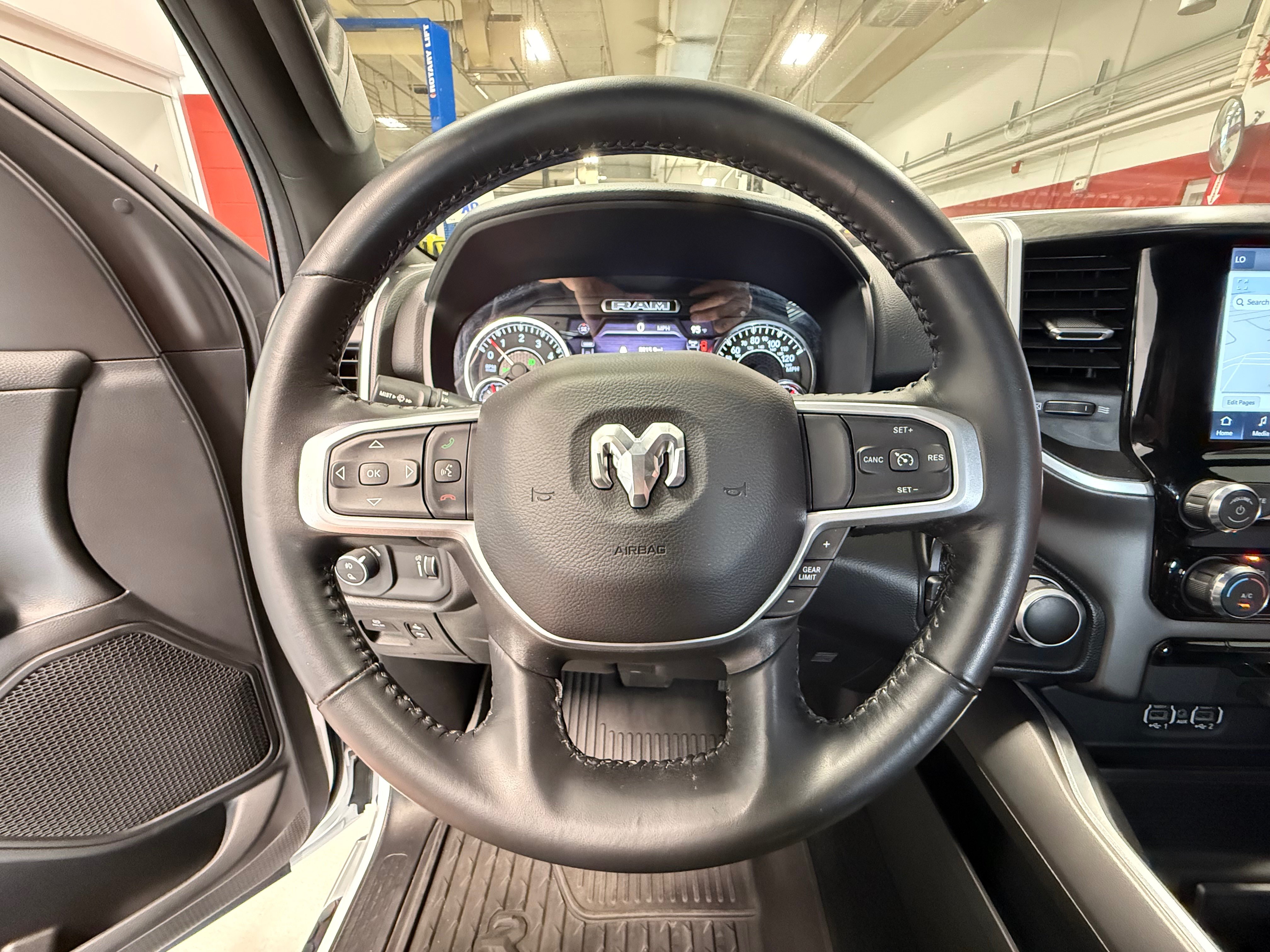 Certified 2022 RAM 1500 Big Horn AWD/4WD image 23