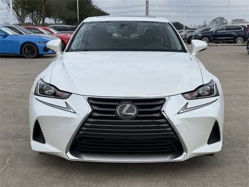 Used 2018 Lexus IS 300 image 5