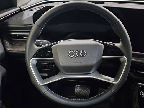 New 2025 Audi Q5 Prestige image 24