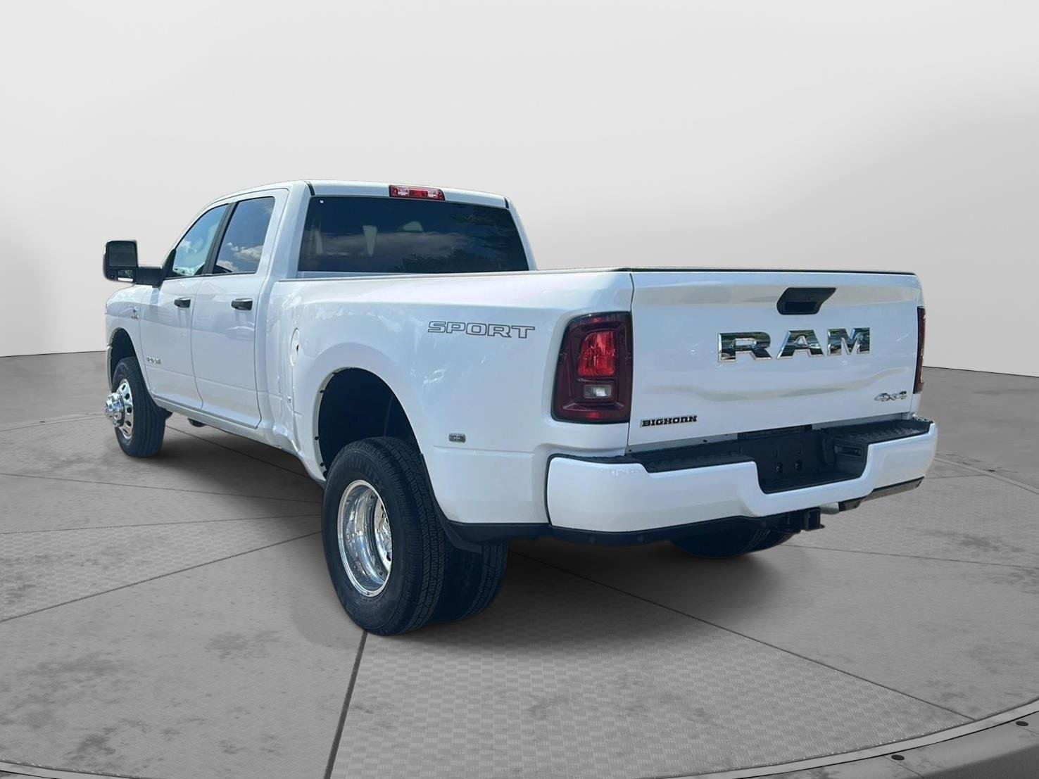 New 2026 RAM 3500 Big Horn AWD/4WD image 8