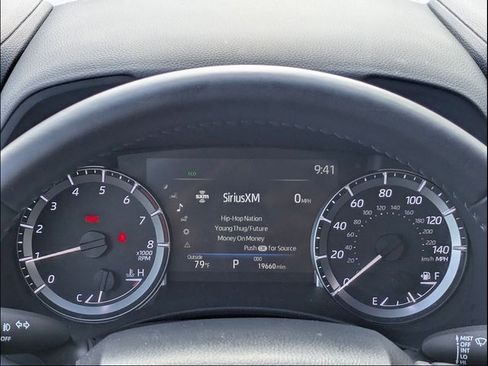Certified 2025 Toyota Highlander LE FWD image 17