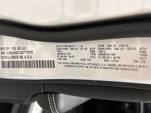 New 2025 Jeep Grand Cherokee Altitude AWD/4WD image 23
