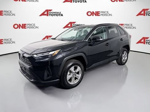 Used 2023 Toyota RAV4 XLE FWD image 3