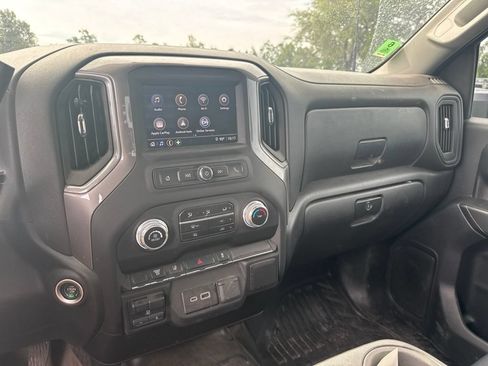 Used 2024 GMC Sierra 3500 Pro AWD/4WD image 12