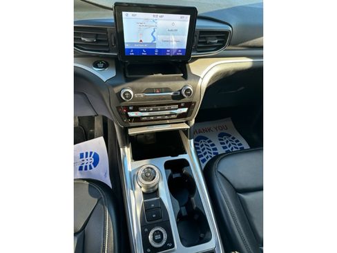 Used 2020 Ford Explorer XLT w/ Equipment Group 202A image 15