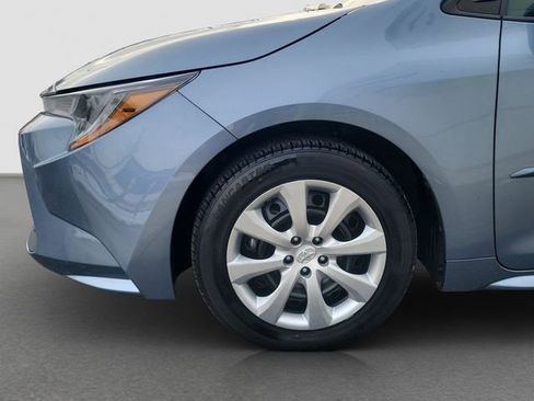 Used 2021 Toyota Corolla LE image 19
