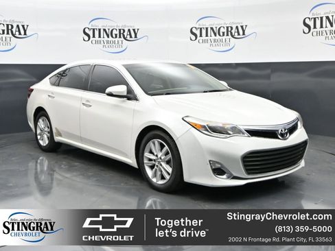 Used 2014 Toyota Avalon XLE FWD image 1