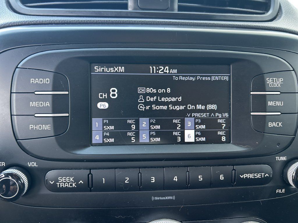 Used 2018 Kia Soul FWD image 24