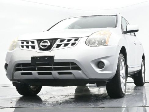 Used 2013 Nissan Rogue SL AWD/4WD image 48