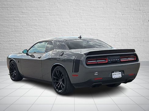 Used 2023 Dodge Challenger SRT Hellcat w/ Driver Convenience Group RWD image 3