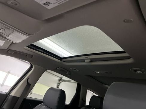 Certified 2021 Buick Enclave Essence w/ Sport Touring Edition image 19