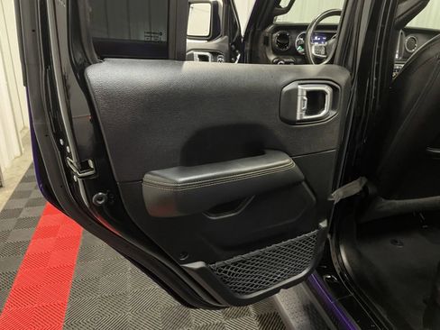 Used 2023 Jeep Wrangler Unlimited Sahara image 44