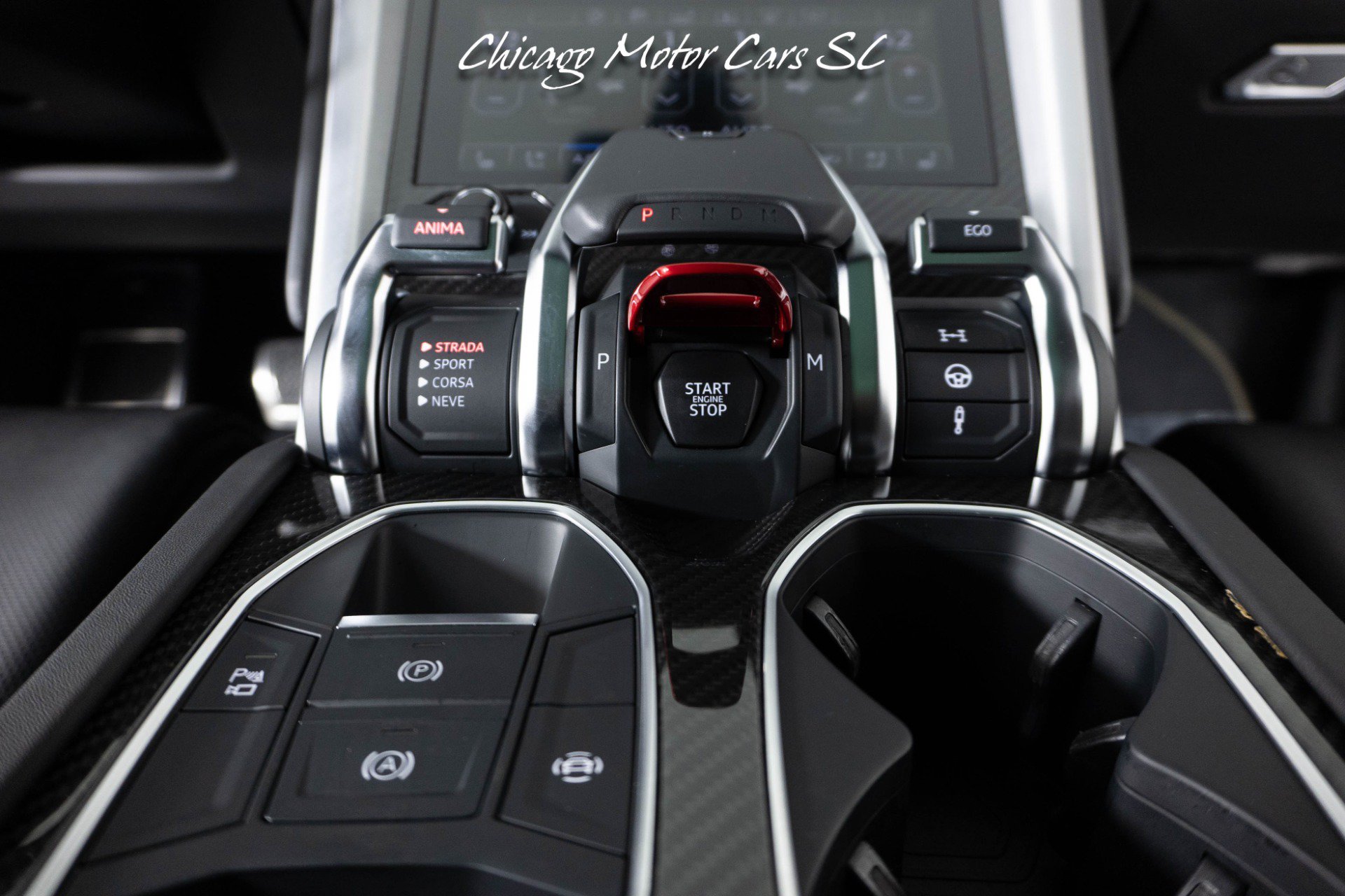 Used 2021 Lamborghini Urus AWD/4WD image 25