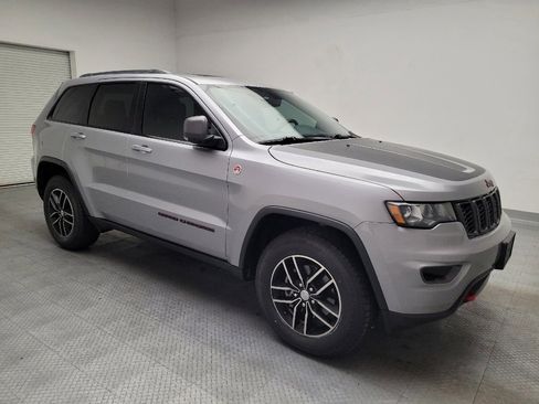 Used 2018 Jeep Grand Cherokee Trailhawk AWD/4WD image 11