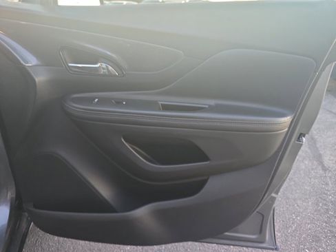 Used 2019 Buick Encore Preferred image 19