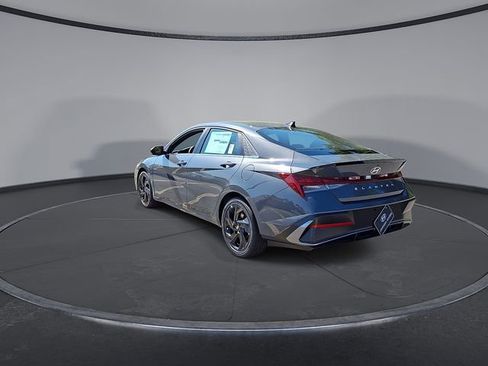 New 2026 Hyundai Elantra SEL Sport Premium FWD image 7