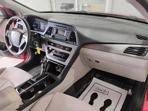 Used 2017 Hyundai Sonata SE image 36