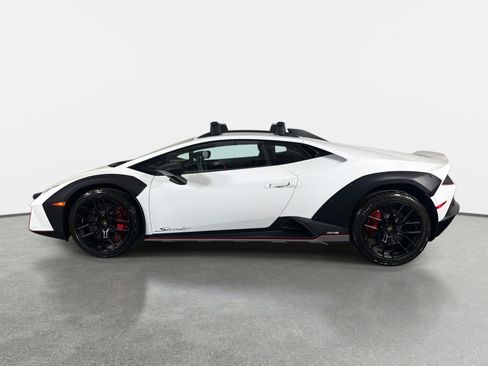 Used 2023 Lamborghini Huracan Sterrato image 6