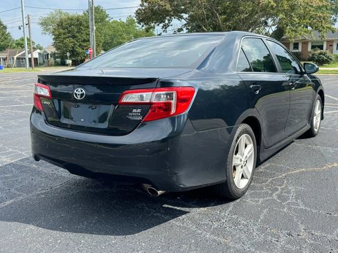 Used 2013 Toyota Camry SE FWD image 12