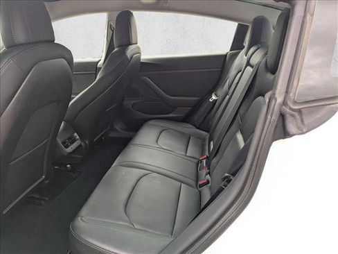 Used 2020 Tesla Model 3 Standard Range image 17