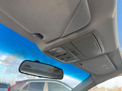 Used 2011 Honda Accord EX-L image 21