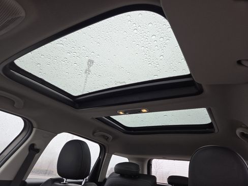 Used 2019 MINI Cooper Countryman S w/ Premium Package image 3