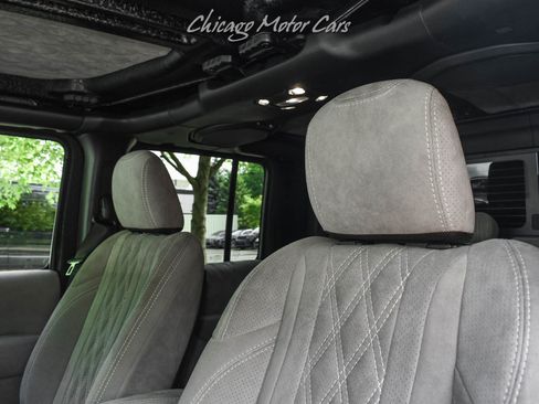 Used 2021 Jeep Gladiator Overland w/ Popular Equipment Package AWD/4WD image 18