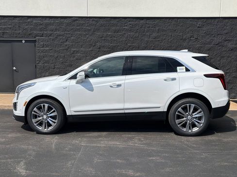 New 2026 Cadillac XT5 Premium Luxury image 3