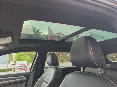 Certified 2023 Volkswagen Atlas Cross Sport SEL image 15