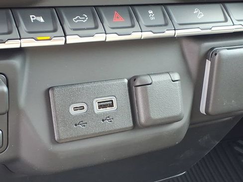 New 2026 Chevrolet Silverado 2500 Custom w/ Custom Value Package AWD/4WD image 7