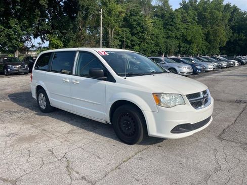 Used 2012 Dodge Grand Caravan SE FWD image 3