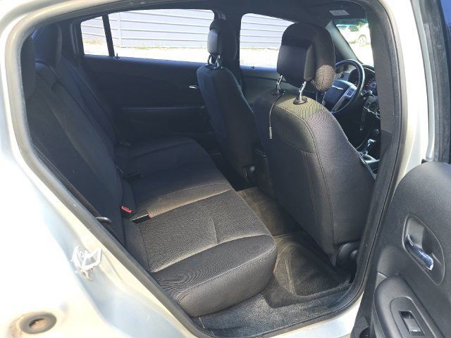 Used 2012 Chrysler 200 Touring FWD image 29