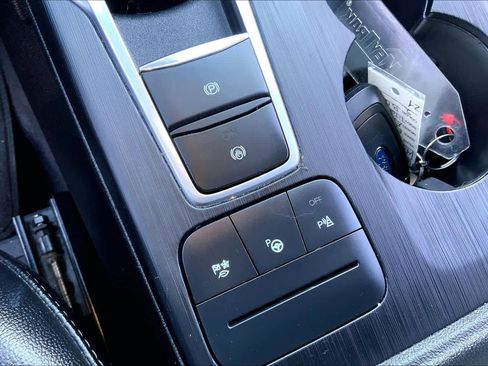 Used 2021 Ford Escape Titanium w/ Titanium Elite Package image 34