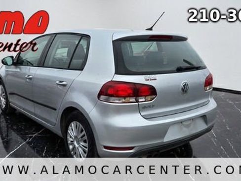 Used 2013 Volkswagen Golf 4-Door FWD image 3