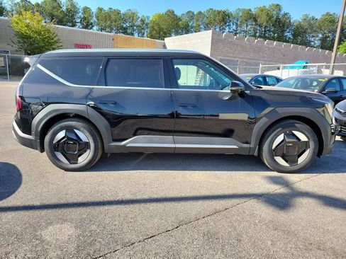 New 2026 Kia EV9 Wind AWD/4WD image 4