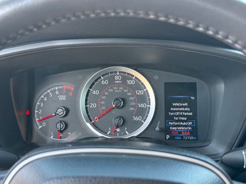 Used 2022 Toyota Corolla Cross LE image 16