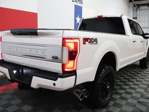 Used 2017 Ford F350 Platinum w/ Platinum Ultimate Package AWD/4WD image 29