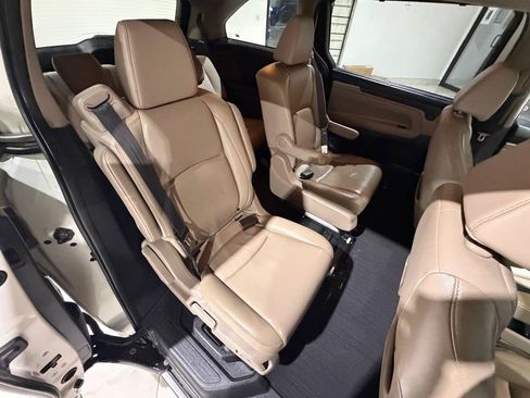 Used 2018 Honda Odyssey EX-L image 22