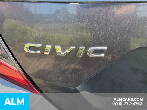 Used 2019 Honda Civic Sport image 9