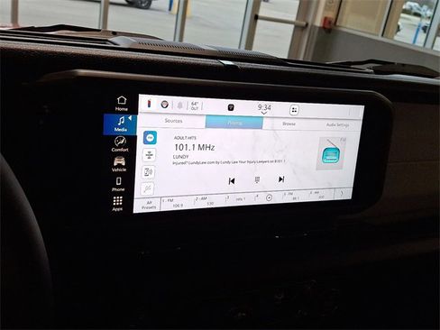 Used 2024 Jeep Wrangler Sport S image 19