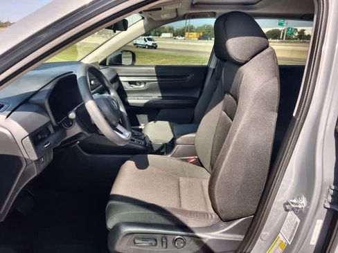Used 2025 Honda CR-V EX image 11