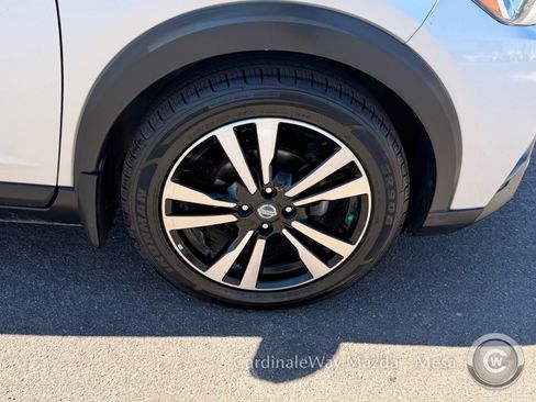 Used 2018 Nissan Kicks SR w/ Exterior Package image 10