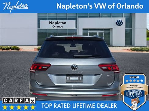Used 2024 Volkswagen Tiguan SE image 6